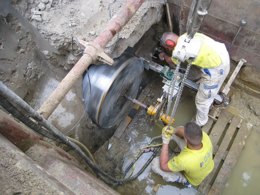 Leistung Grolochbohrungen